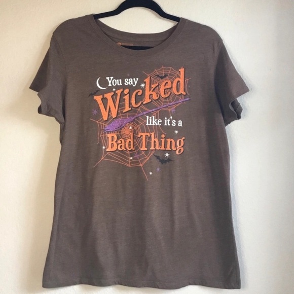 Brown Halloween witchy tee “You say wicked like it’s a bad thing” moon bat broom - Picture 1 of 4